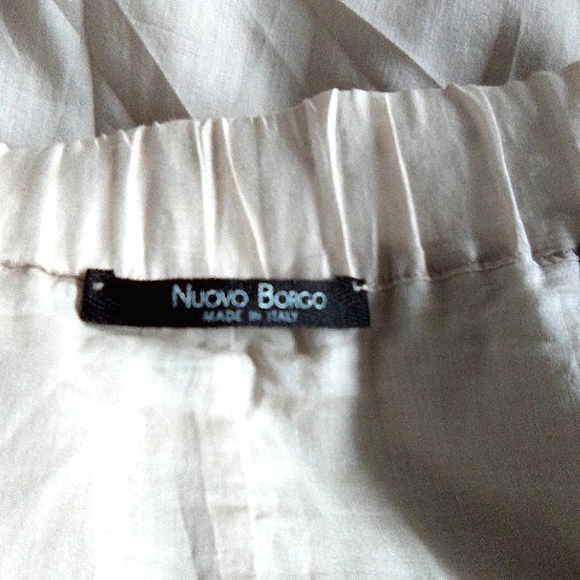 Nuovo Borgo extravagant balloon skirt. Size It48. Made in Italy. - Picture 8 of 10